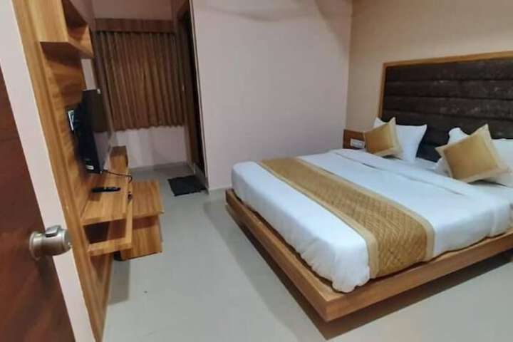 Room 7 of 40