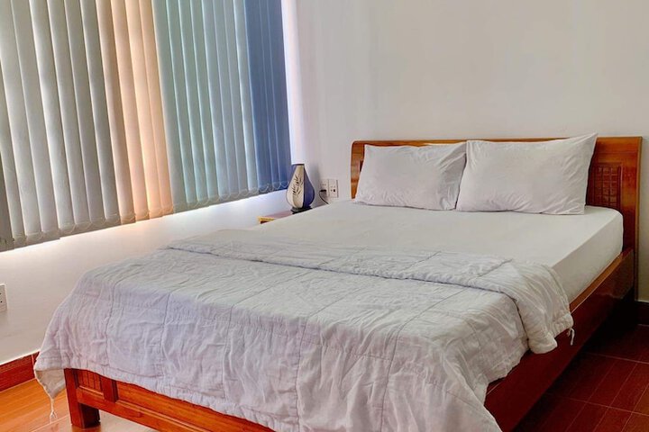 Room 17 of 39