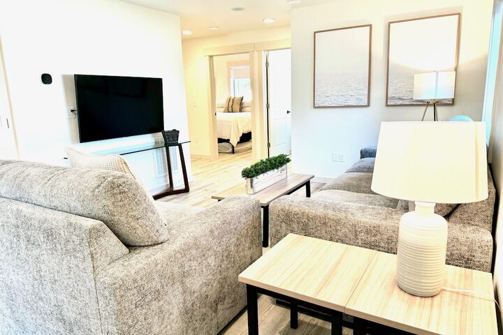 Lounge 268 of 426