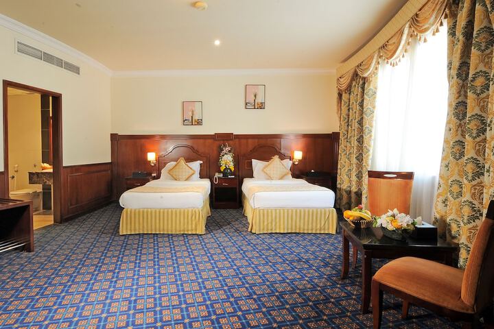 Room 9 of 71