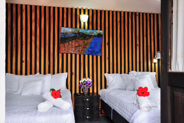 Room 43 of 111