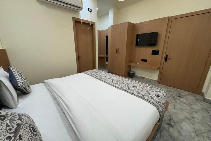 Room 19 of 31