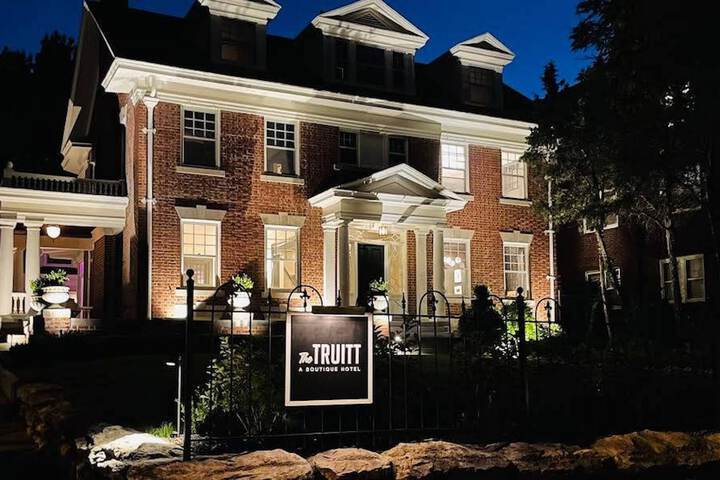 Photo of Truitt Hotel