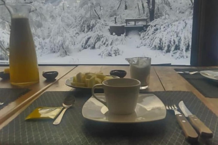 Dining 55 of 96