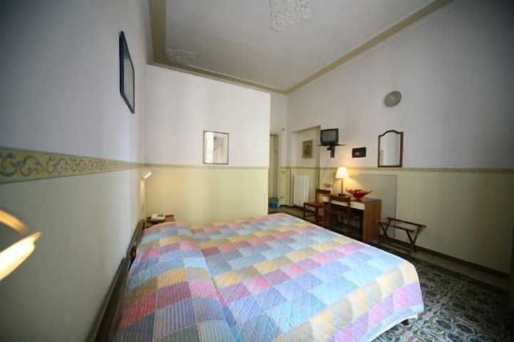 Room 20 of 22