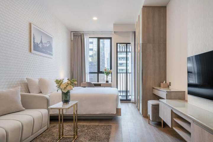 Room 8 of 21