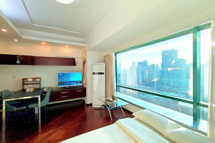 Room 51 of 69