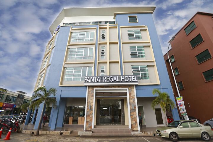 Exterior of Pantai Regal Hotel
