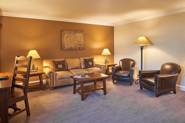 Room 11 of 61
