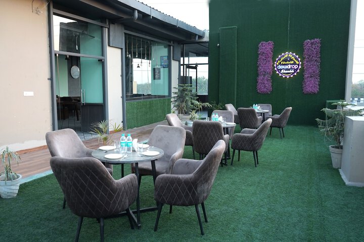 Terrace/Patio 36 of 76