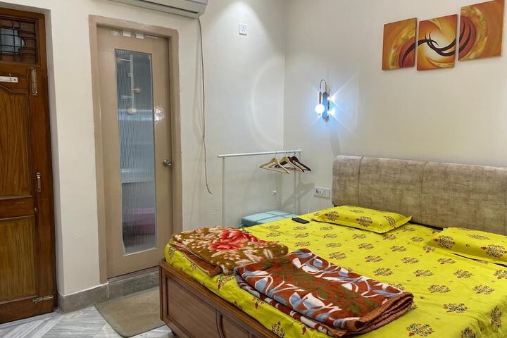 Lalit Villa Luxury Geeta Niwas