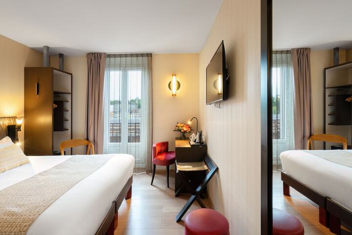 Room 19 of 52