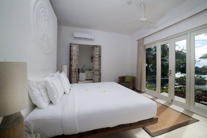 Room 15 of 118
