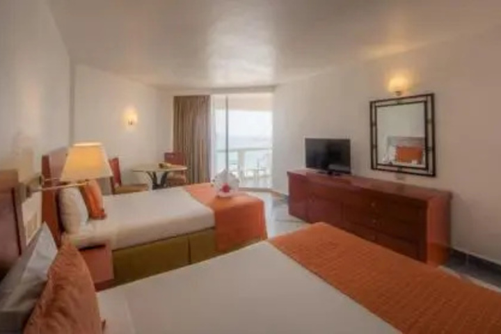 Room 3 of 12