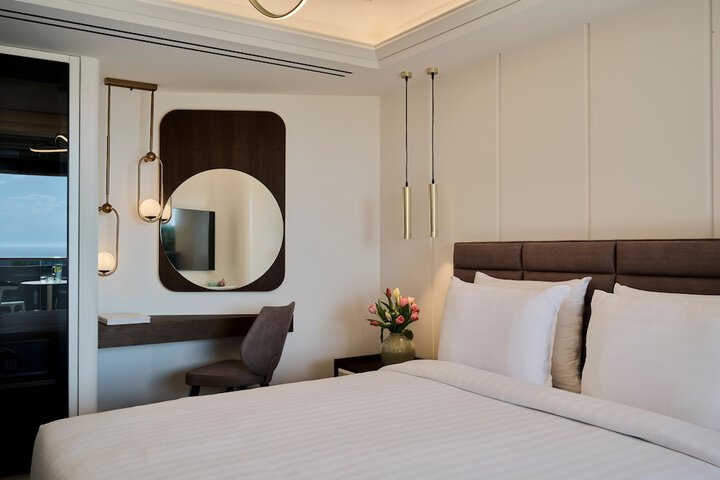 Room 130 of 400