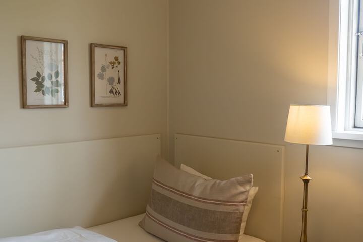 Room 57 of 151
