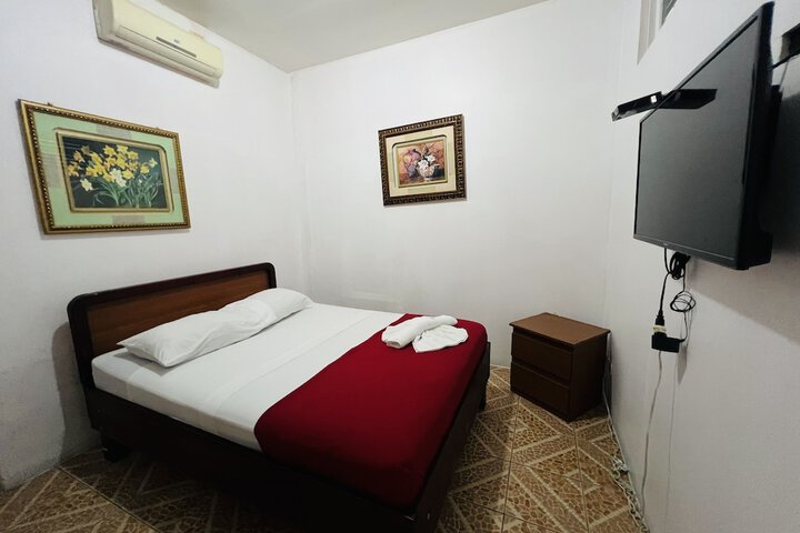 Room 10 of 25