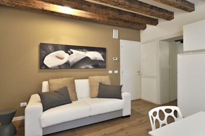 Room 40 of 46