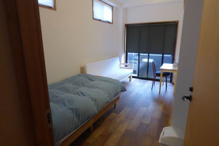Room 22 of 67