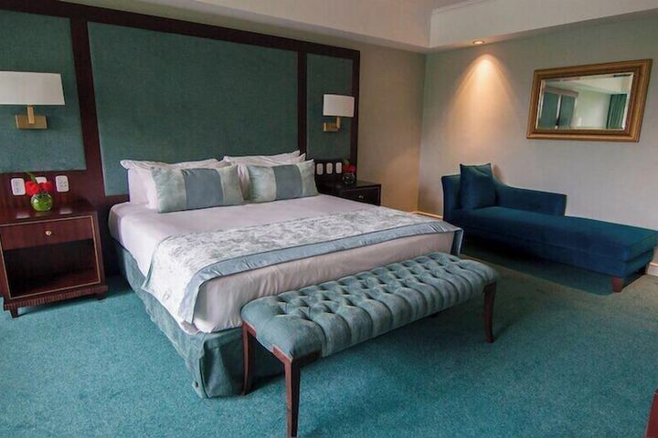 Room 23 of 126