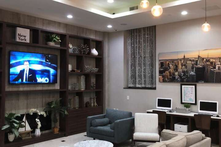 Room 13 of 35