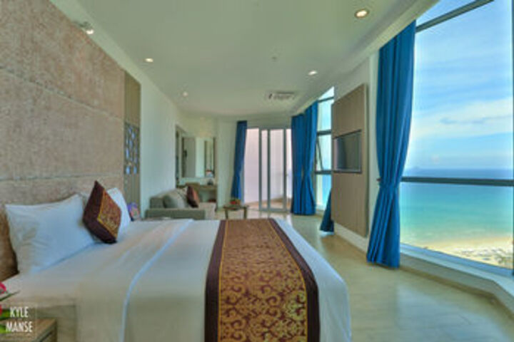 Room 42 of 64
