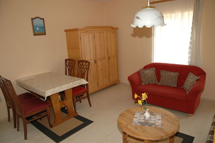 Room 9 of 30
