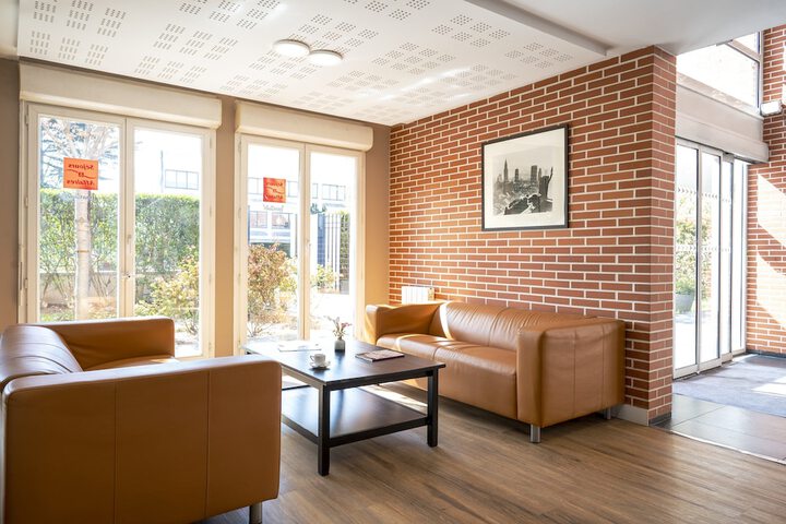 Lobby Entry