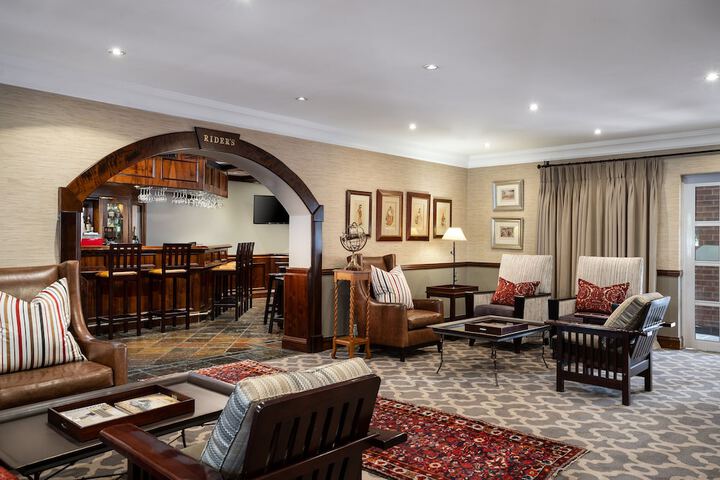 Entrance & Lobby