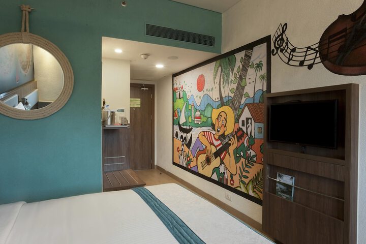 Room 10 of 72
