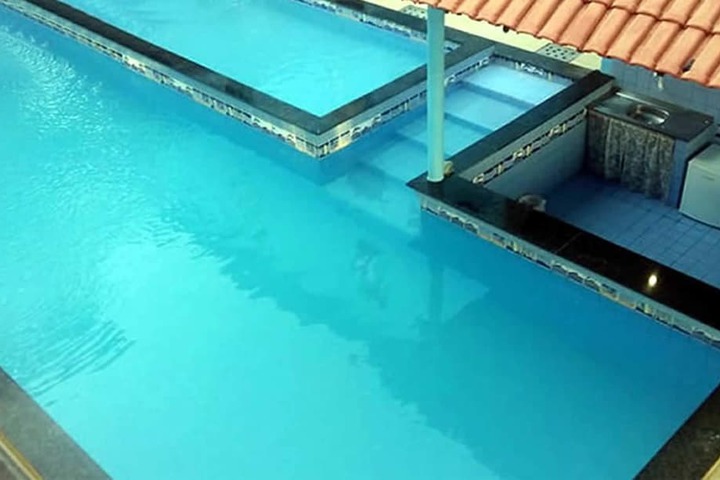 Pool 16 of 26