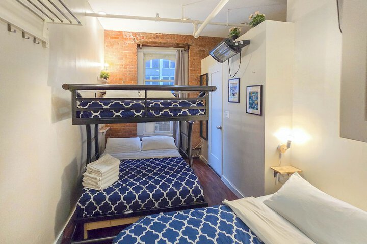 Room 220 of 268
