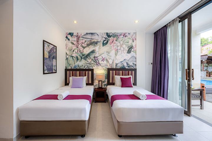 Room 28 of 53