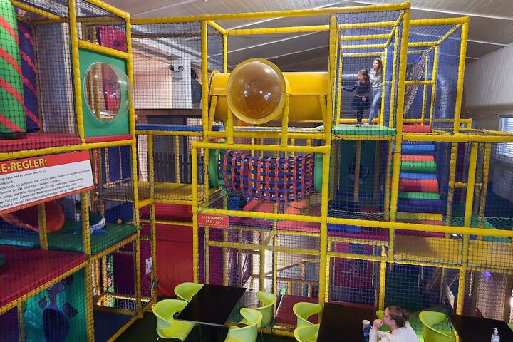 Childrens Activities 34 of 100