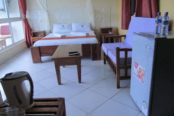 Room 10 of 34