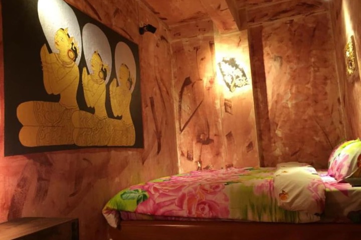 Room 15 of 43