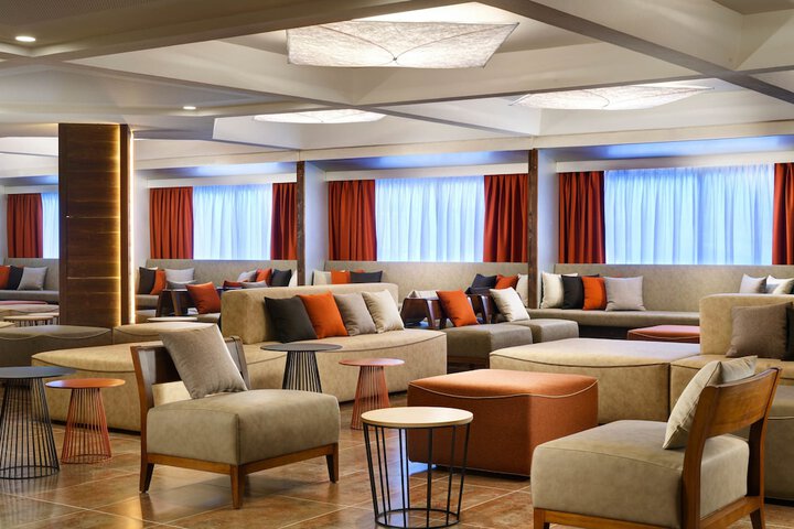 Hotel Interior 4 of 40