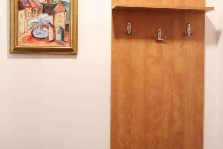 Room 6 of 21