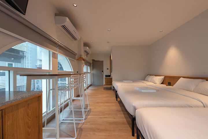 Room 14 of 27
