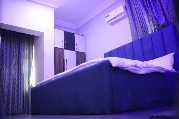 Room 12 of 53