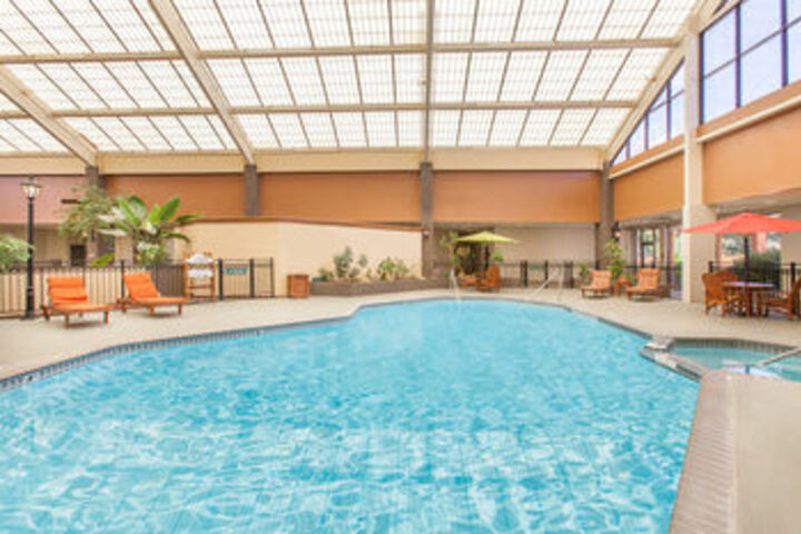 Pool 15 of 24