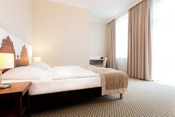 Room 17 of 71