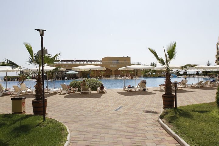 Pool 36 of 65