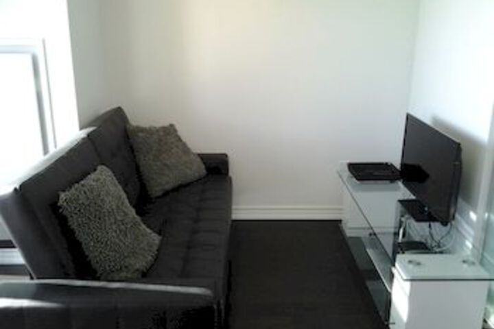 Room 6 of 6