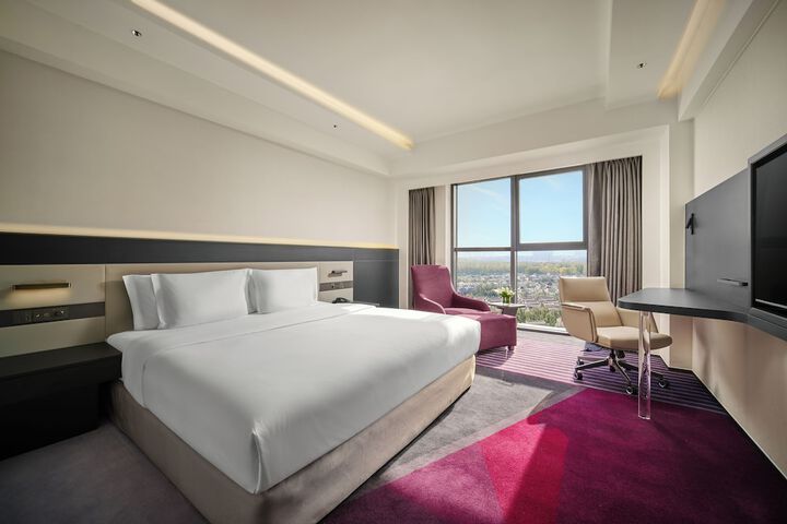 Room 15 of 107