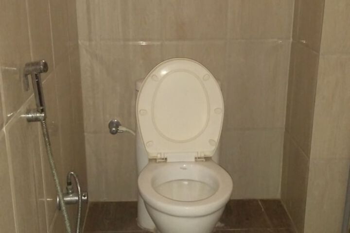 Room 9 of 14