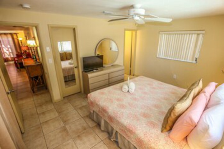 Room 33 of 34