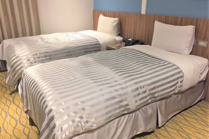 Room 15 of 69