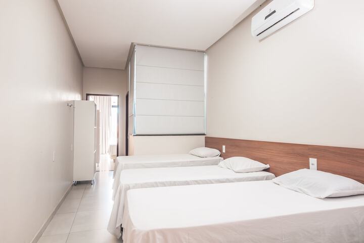 Room 8 of 33