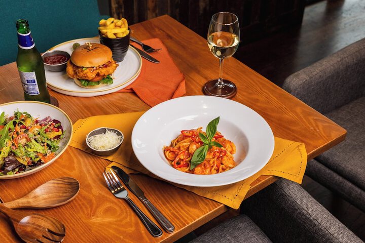 Dining 83 of 147